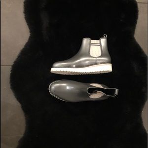 Cougar Kensington Waterproof Chelsea Boots NWOT